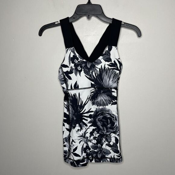 LULULEMON Womens Black Floral Crossback Tank Top Brisk Bloom Built-In Bra Yoga 4 - Picture 1 of 10